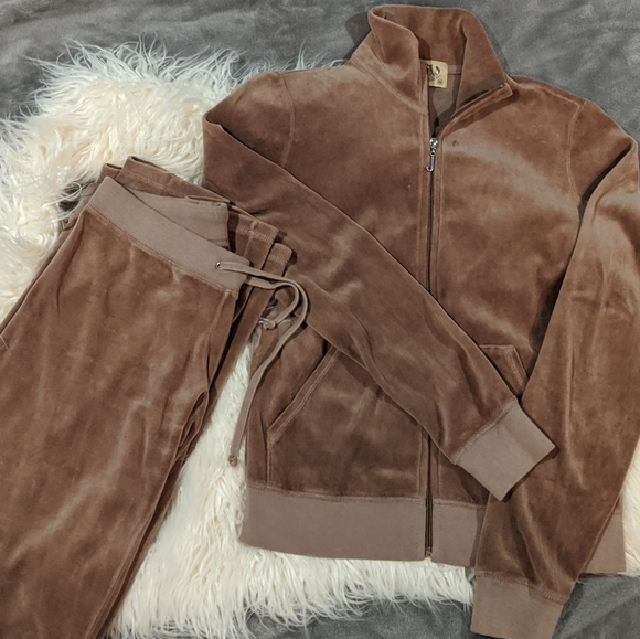 Creamy juicy couture tracksuit Clearance
